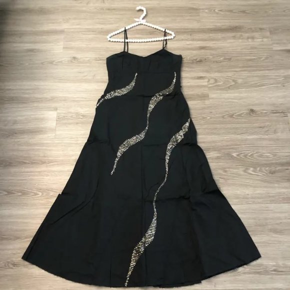 Dresses & Skirts - Elegant Black and Gold Women's Dress